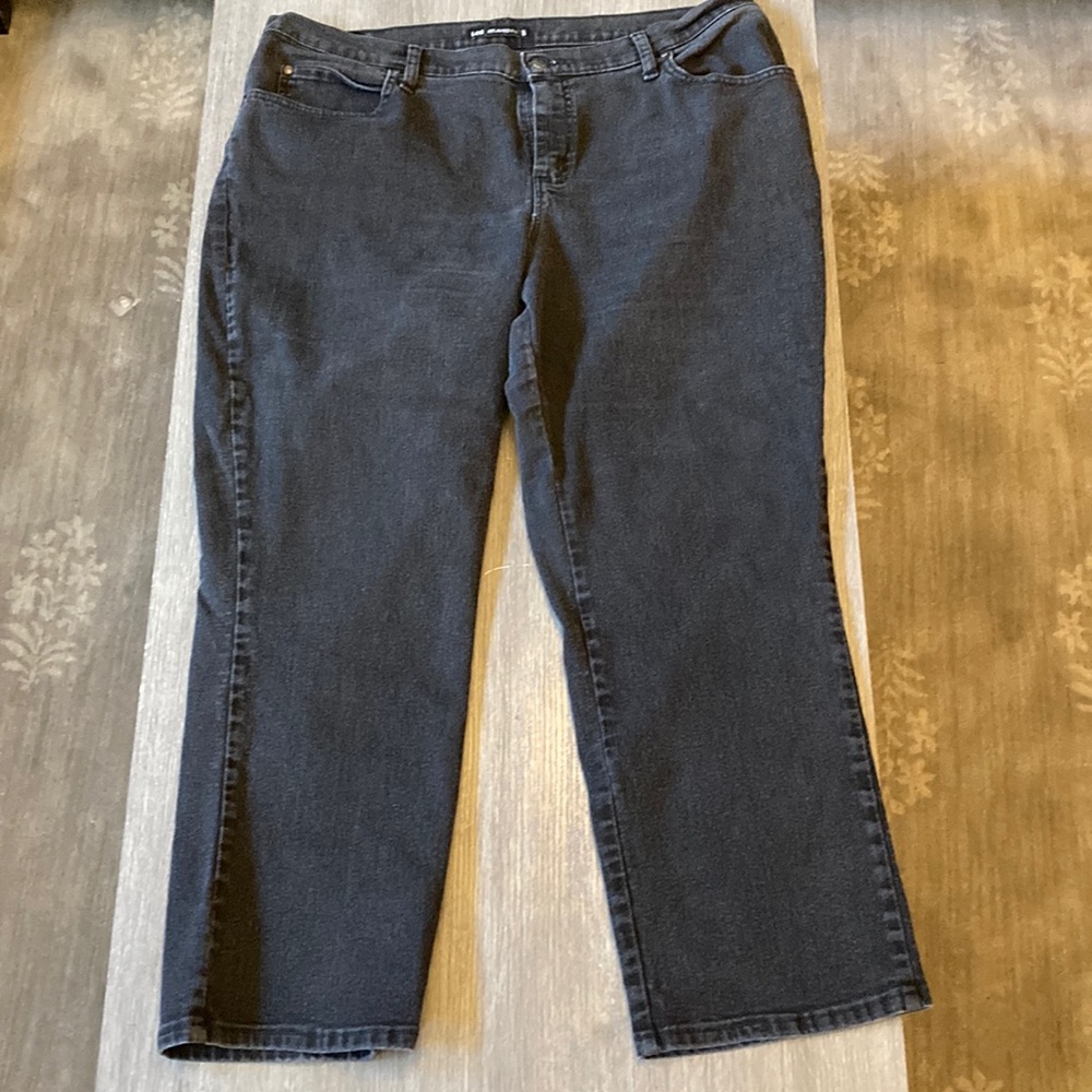 Lee Relaxed Fit Straight Leg Jeans in GUC 18W PETITE